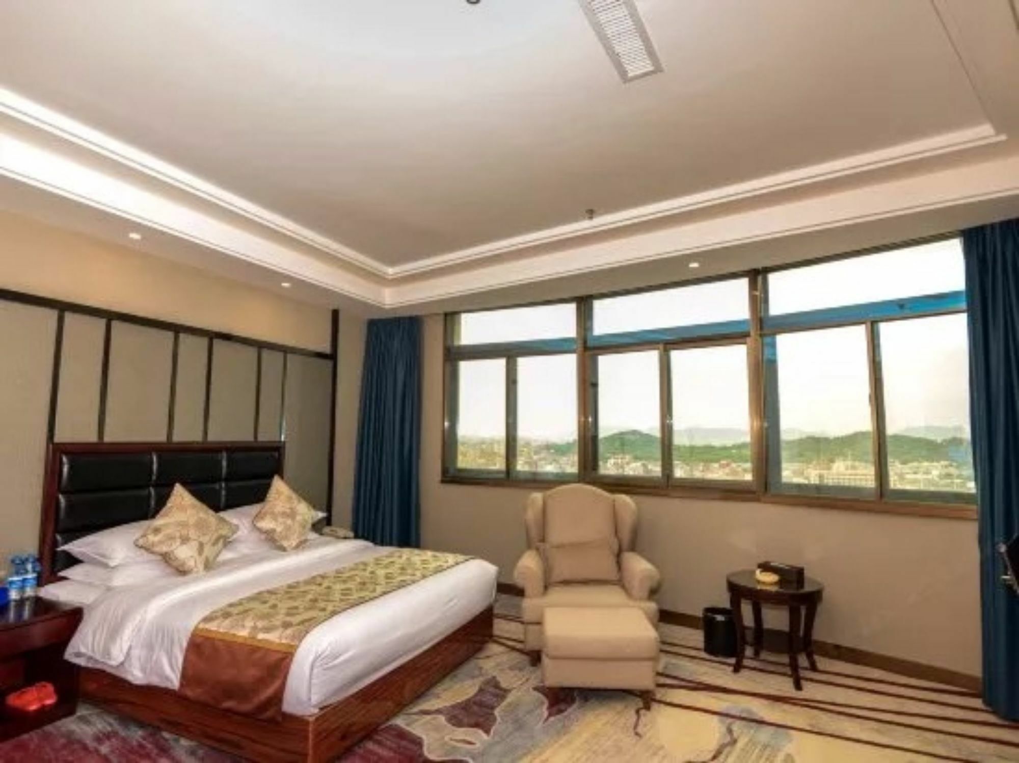 Days Hotel & Suites Shishi Csüancsou Kültér fotó