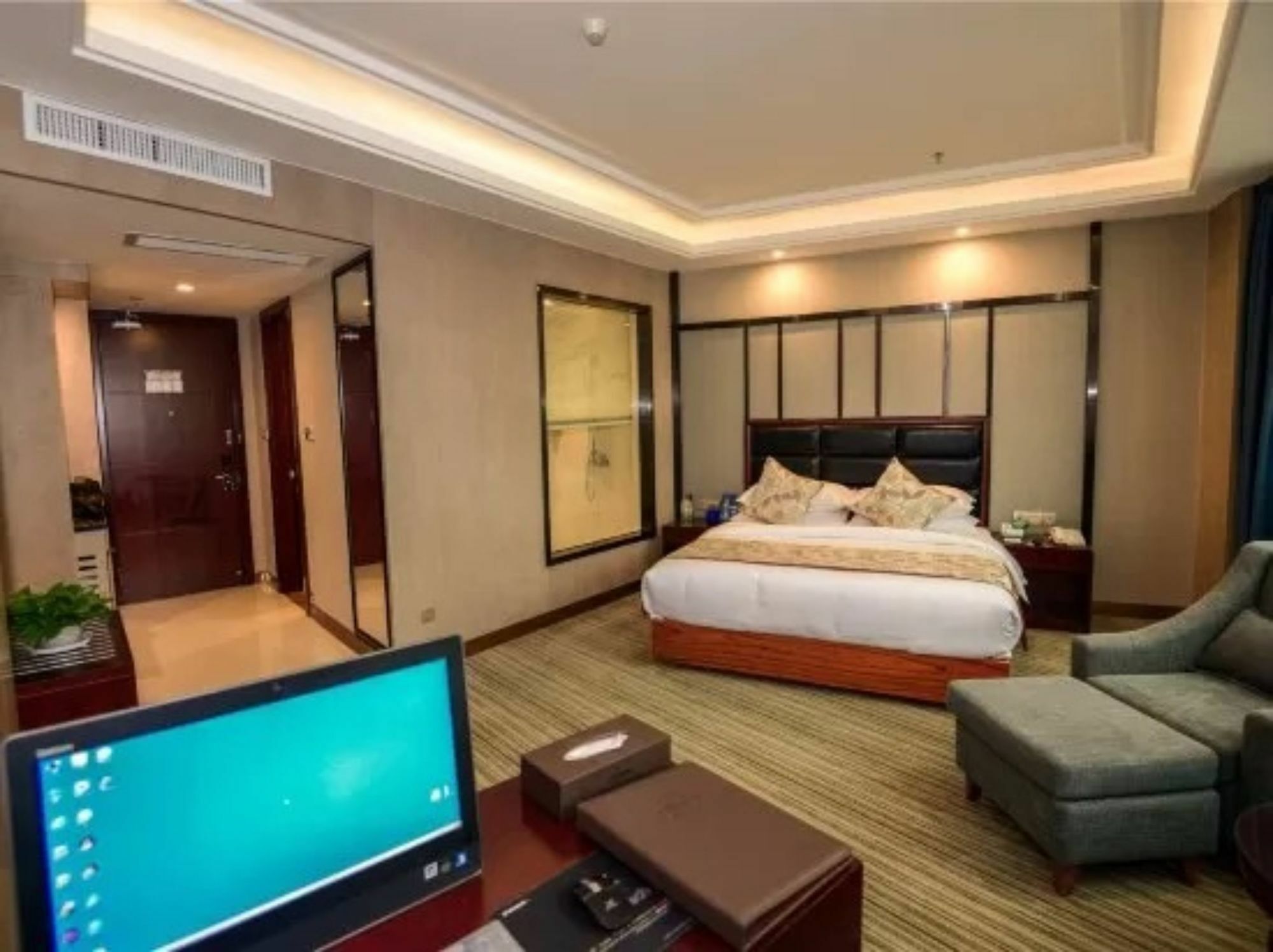 Days Hotel & Suites Shishi Csüancsou Kültér fotó